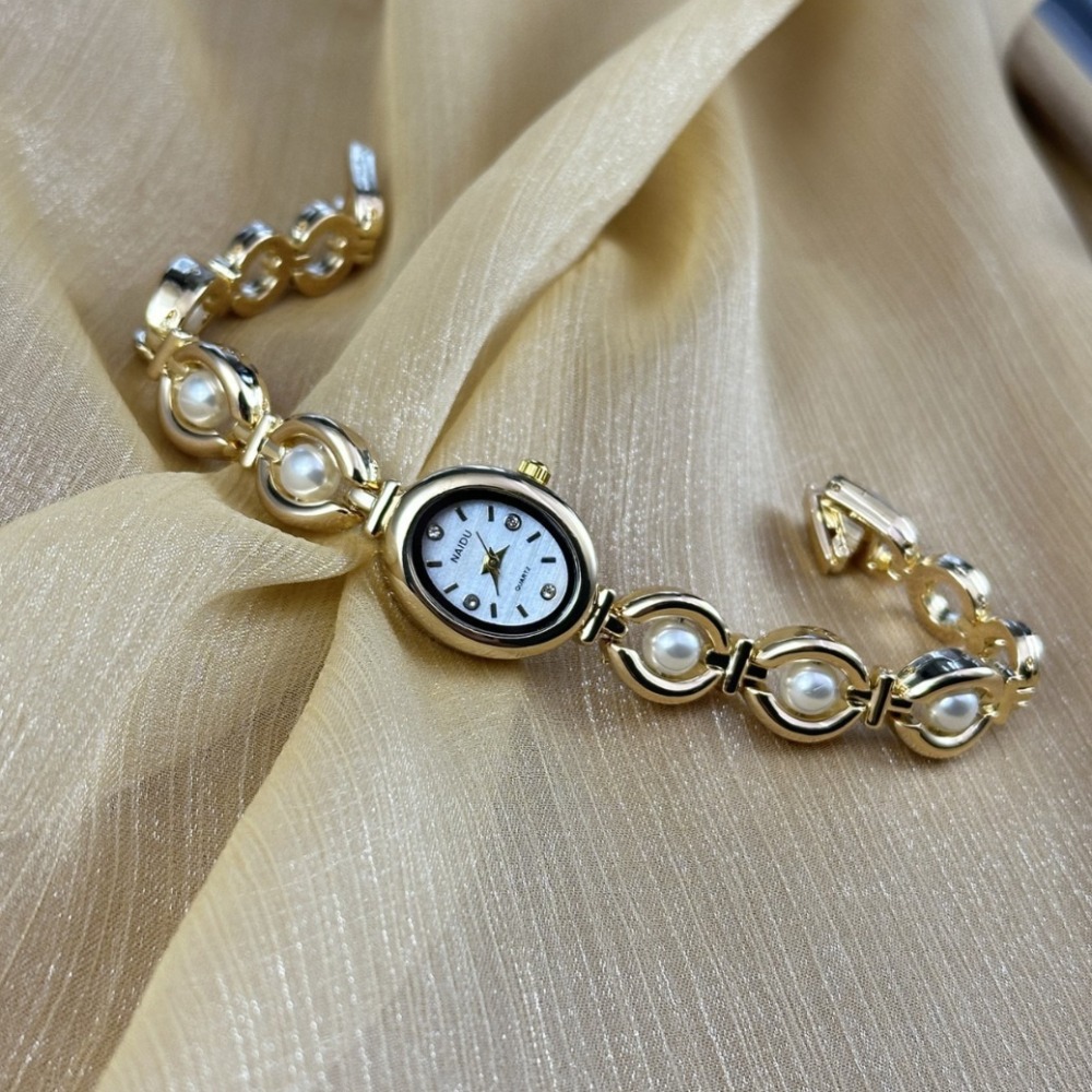 นาฬิกาข้อมือผู้หญิงแฟชั่นสไตล์ - Luxury Watch Girl บทวิจารณ์และราคา