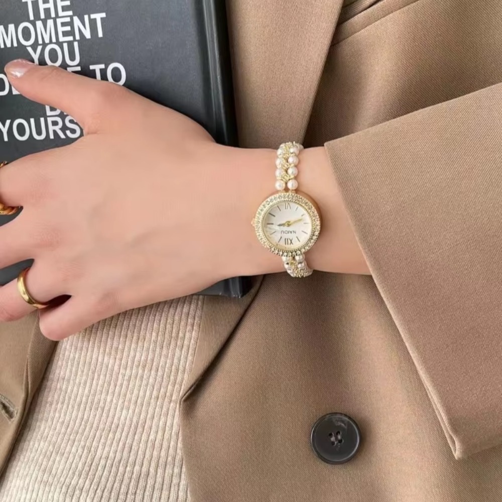 นาฬิกาข้อมือผู้หญิงสุดหรู สายป - Luxury Watch Girl บทวิจารณ์และราคา